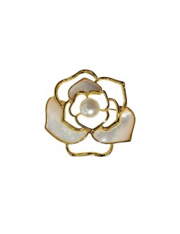 Lovemoon Light luxury brooch simple creative gold hollowed out camellia flower anti-glare brooch cute clothes clothing brooch