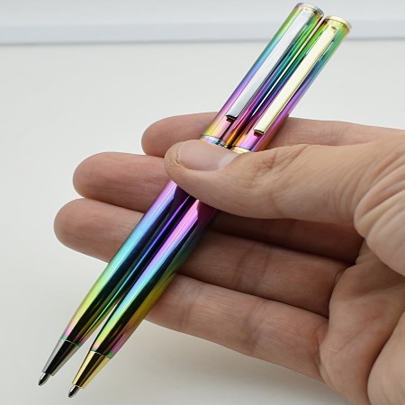 Futuregulf Pens 2-Pack Metal Pens - Retractable Twist Mechanism, Medium Point 0.7mm, Pocket Clip, Smooth Writing for Office & School Stationery, Black Ink, Applicable 