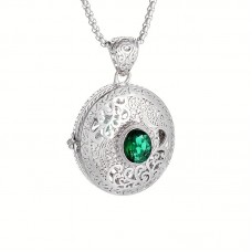 Loveasgard Lockets Vintage Style Silver-Plated Copper Locket Pendant Necklace with Synthetic Emerald, Elegant Fashion Jewelry for Women, All-Season Versatile Accessory for Daily Wear