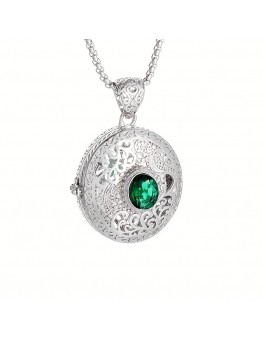 Loveasgard Lockets Vintage Style Silver-Plated Copper Locket Pendant Necklace with Synthetic Emerald, Elegant Fashion Jewelry for Women, All-Season Versatile Accessory for Daily Wear