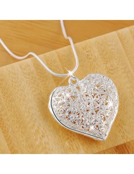 Koala bear Lockets Exquisite 925 Silvery-Plated Heart Pendant Necklace, Sexy Hollowed Out Floral Design, for Women Man Fashion Perfect Wedding Party Accessory, Christmas Gift Idea