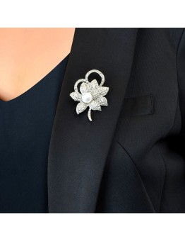 Prettygulf Brooches for clothing Rhinestone Imitation Pearl Decor Silvery Flower Bouquet Brooch Shawl Pin For Women Suit Accessories