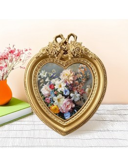 Holidaymoon Picture Frames Vintage Heart-Shaped Photo Frame with Butterfly Knot Detail, Resin Construction, Round Floral Embossed Picture Frame, Vertical Display, Elegant Wall Art Decor for Living Room and Bedroom